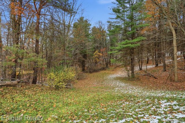 1 Chelsea Court, Metamora, MI 48455