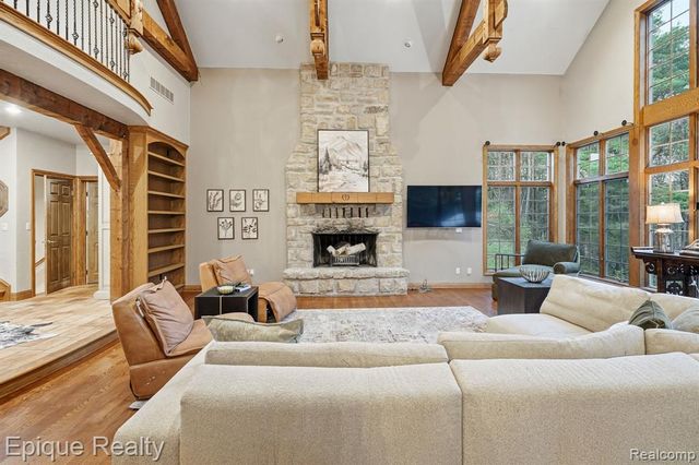 1 Chelsea Court, Metamora, MI 48455