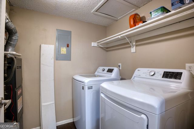 32 Springhedge Court, Smyrna, GA 30080