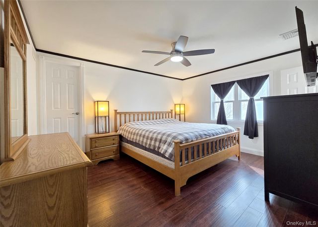 6 Shelley Drive, Middle Island, NY 11953