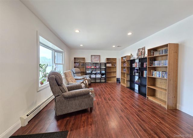 6 Shelley Drive, Middle Island, NY 11953