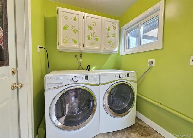 6 Shelley Drive, Middle Island, NY 11953