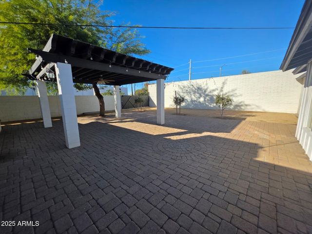752 W 3RD Place, Mesa, AZ 85201