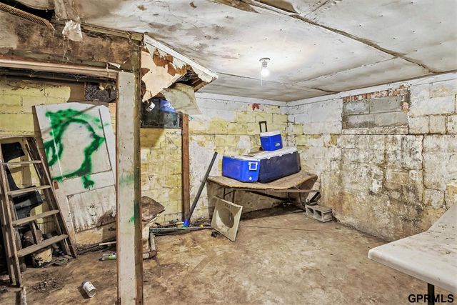 1618 N 28 Street, Lincoln, NE 68503