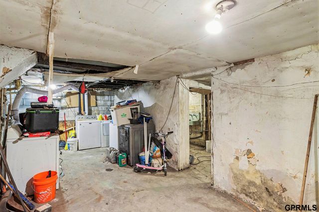 1618 N 28 Street, Lincoln, NE 68503