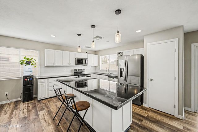 7209 W PALO VERDE Avenue, Peoria, AZ 85345