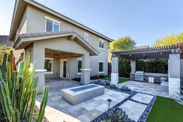 5742 Shadow Bend Drive, Las Vegas, NV 89135