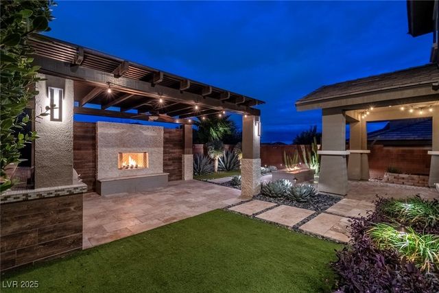 5742 Shadow Bend Drive, Las Vegas, NV 89135