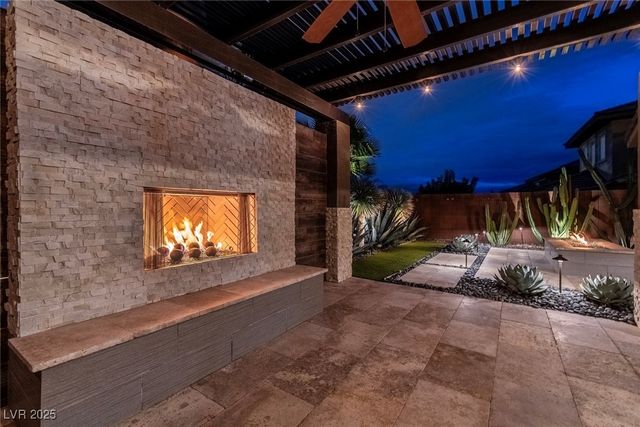 5742 Shadow Bend Drive, Las Vegas, NV 89135