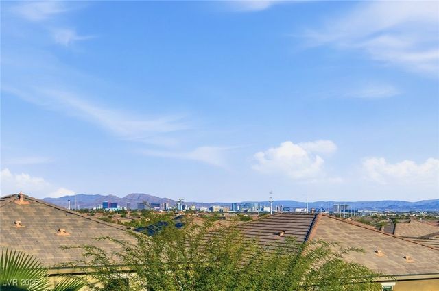 5742 Shadow Bend Drive, Las Vegas, NV 89135