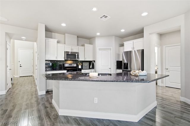 5742 Shadow Bend Drive, Las Vegas, NV 89135