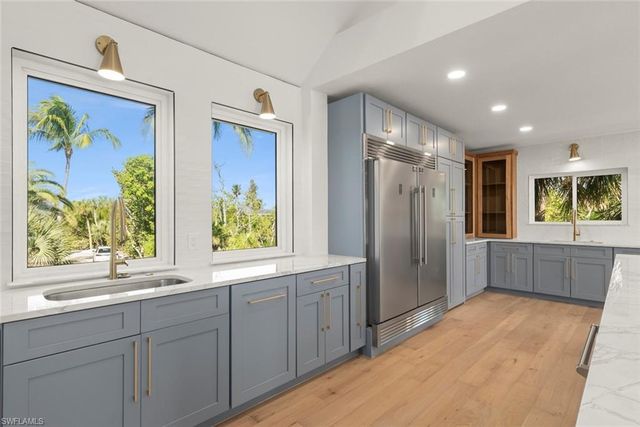 505 Kinzie Island CT, Sanibel, FL 33957