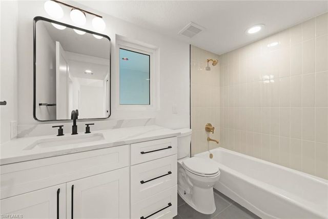 505 Kinzie Island CT, Sanibel, FL 33957