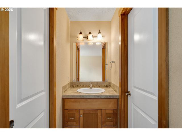 3113 B St, Forest Grove, OR 97116