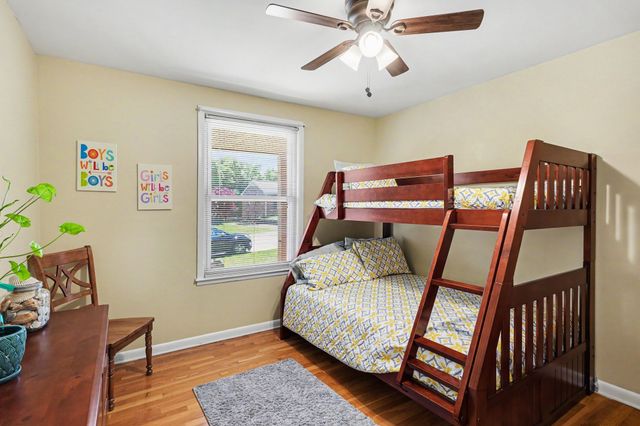 824 Roseview Dr, Nashville, TN 37206