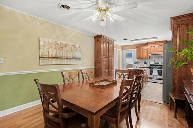 824 Roseview Dr, Nashville, TN 37206