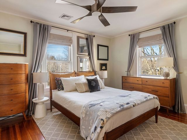 4 Latisquama Rd, Southborough, MA 01772