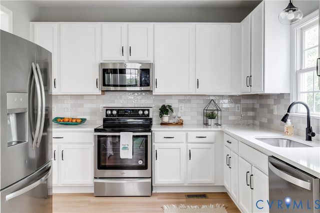 11512 Saddleridge Rd, Glen Allen, VA 23059