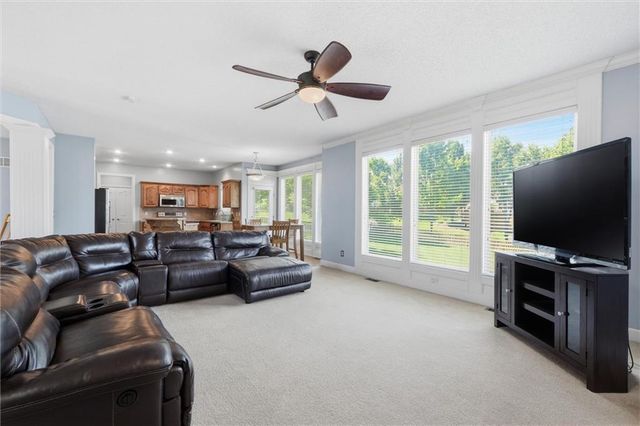 21104 W 53rd Terrace, Shawnee, KS 66218