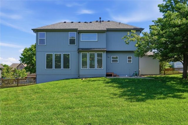 21104 W 53rd Terrace, Shawnee, KS 66218