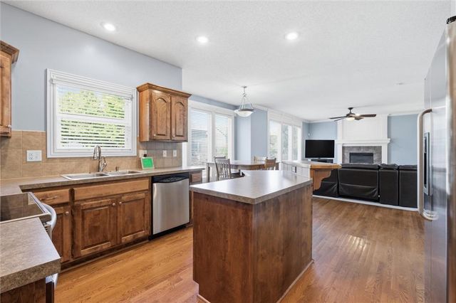 21104 W 53rd Terrace, Shawnee, KS 66218