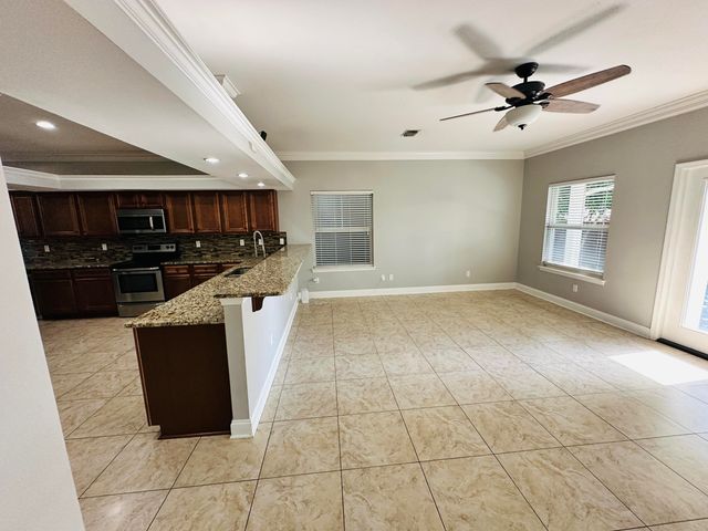 118 NW Jonquil Avenue, Fort Walton Beach, FL 32548