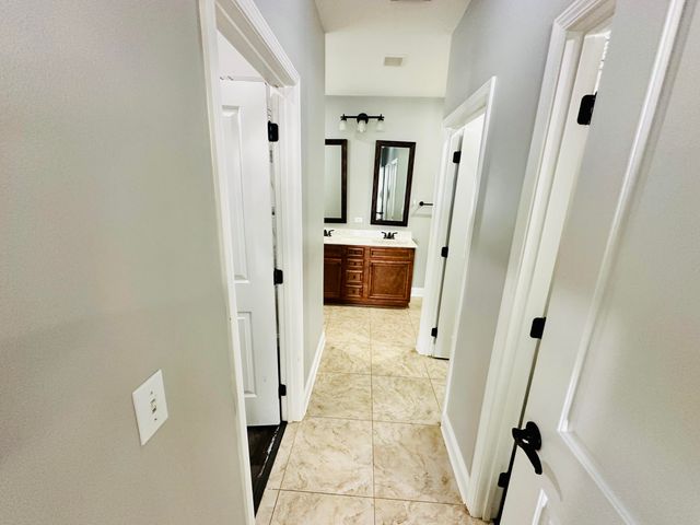 118 NW Jonquil Avenue, Fort Walton Beach, FL 32548