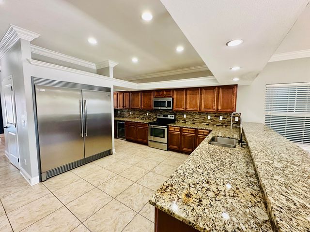 118 NW Jonquil Avenue, Fort Walton Beach, FL 32548