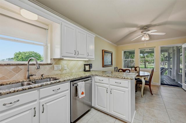 215 Modoc Trail, Lake Kiowa, TX 76240