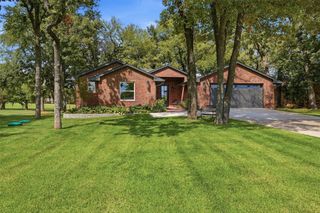 215 Modoc Trail, Lake Kiowa, TX 76240