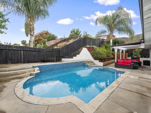 10252 Santana Street, Santee, CA 92071