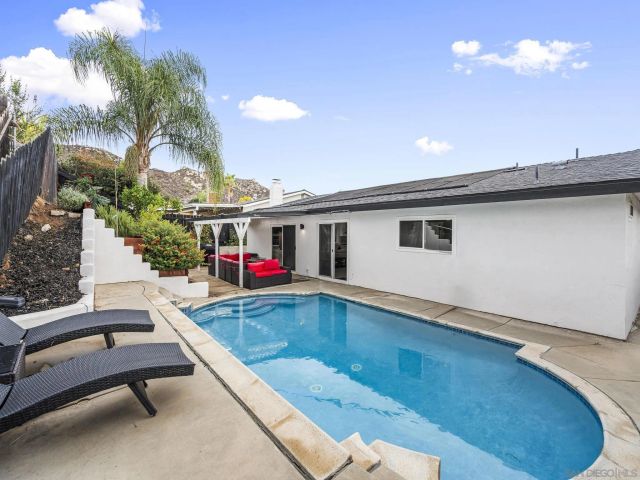 10252 Santana Street, Santee, CA 92071