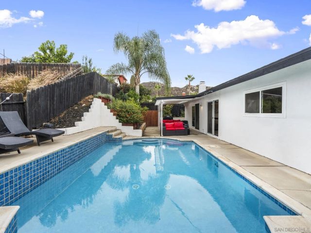 10252 Santana Street, Santee, CA 92071