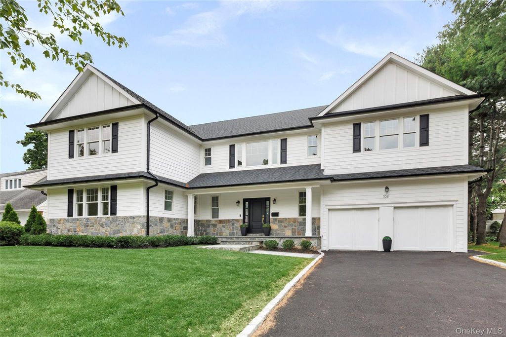 108 Tanners Pond Road, Garden City, NY 11530 — photo 2