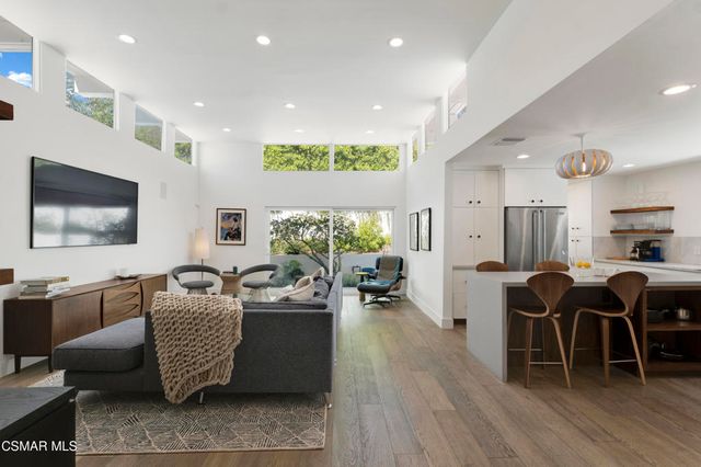 4500 Stark Avenue, Woodland Hills, CA 91364