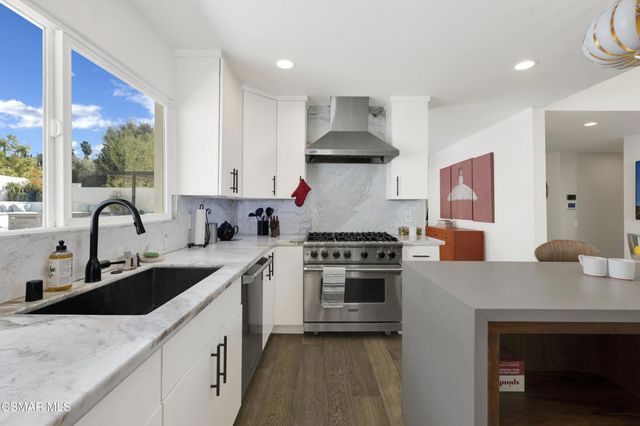 4500 Stark Avenue, Woodland Hills, CA 91364