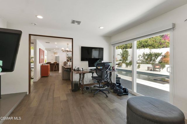 4500 Stark Avenue, Woodland Hills, CA 91364