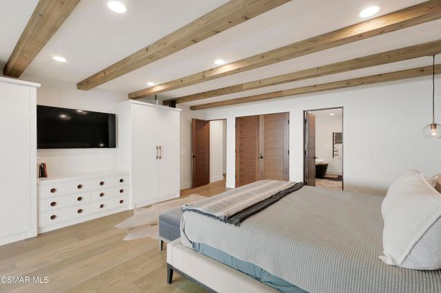 4500 Stark Avenue, Woodland Hills, CA 91364