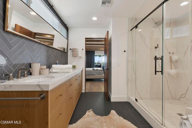 4500 Stark Avenue, Woodland Hills, CA 91364