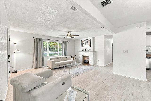 4015 RIVER HILLS DRIVE, Tampa, FL 33617