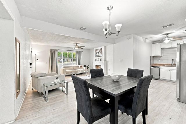 4015 RIVER HILLS DRIVE, Tampa, FL 33617
