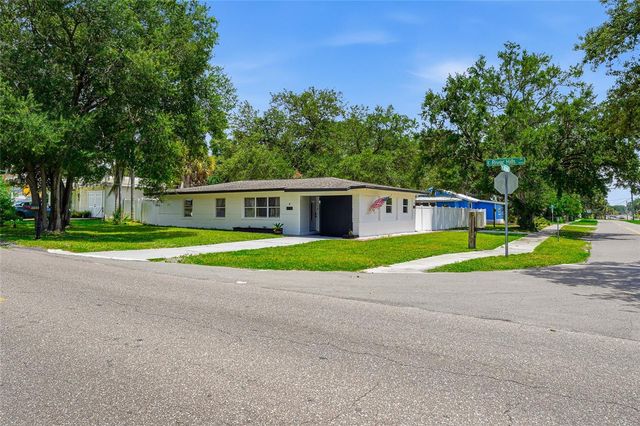 4015 RIVER HILLS DRIVE, Tampa, FL 33617