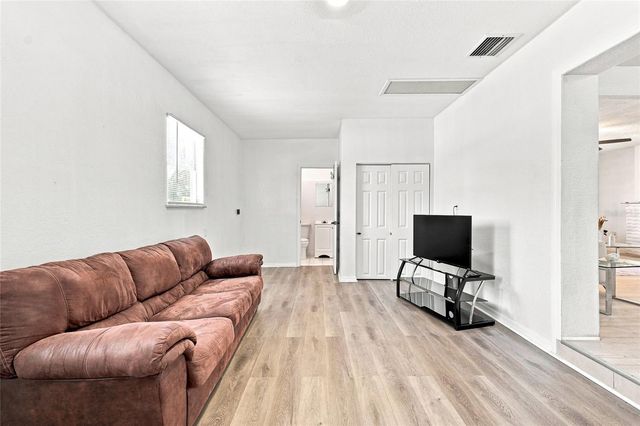 4015 RIVER HILLS DRIVE, Tampa, FL 33617