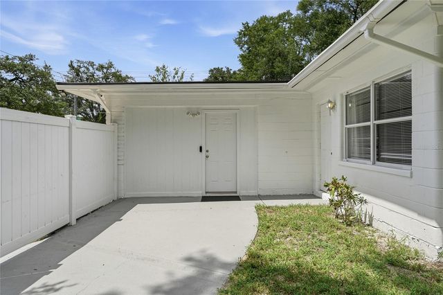 4015 RIVER HILLS DRIVE, Tampa, FL 33617