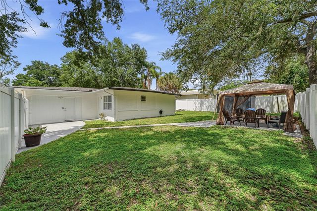 4015 RIVER HILLS DRIVE, Tampa, FL 33617