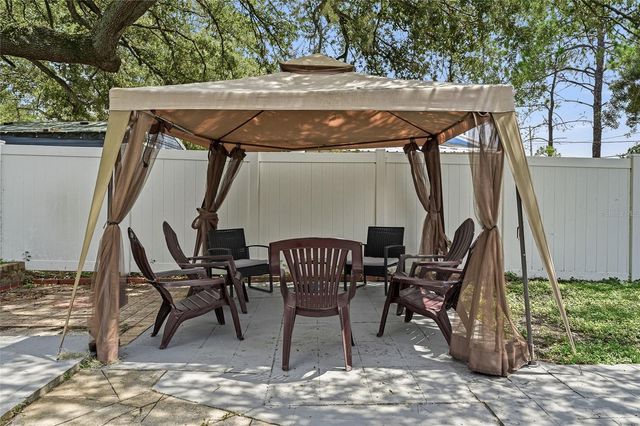 4015 RIVER HILLS DRIVE, Tampa, FL 33617
