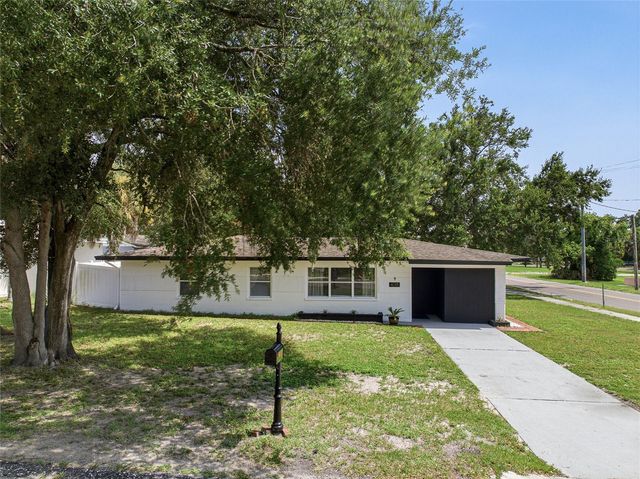 4015 RIVER HILLS DRIVE, Tampa, FL 33617