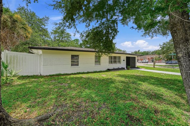 4015 RIVER HILLS DRIVE, Tampa, FL 33617