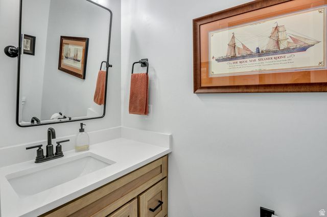 2288 E PARKSIDE CIR, South Ogden, UT 84403