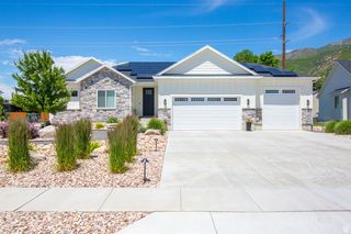 2288 E PARKSIDE CIR, South Ogden, UT 84403